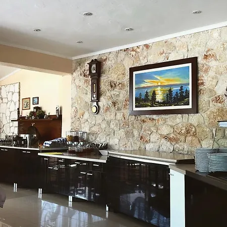 Ilios Hotel